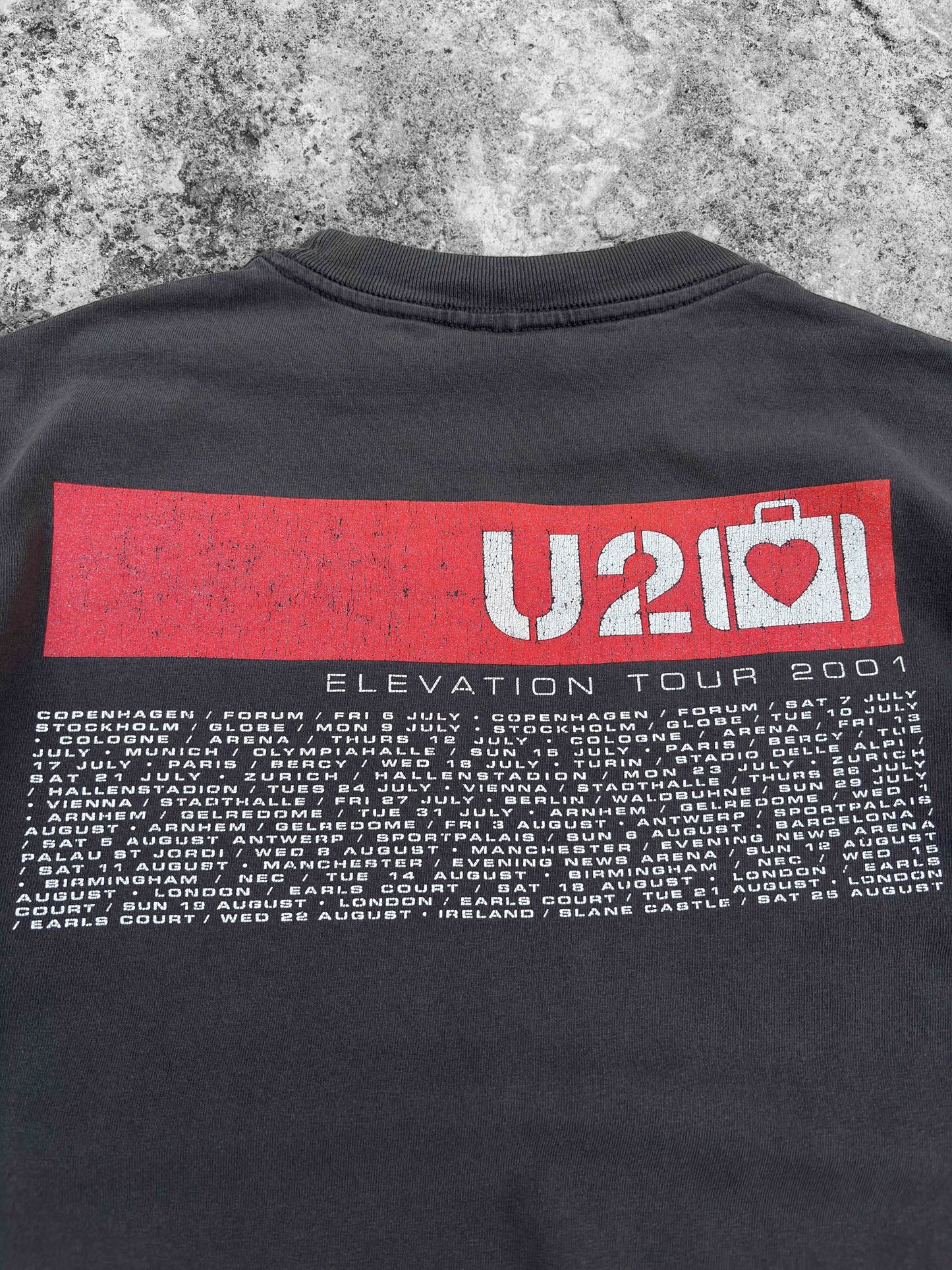 U2 (2001) - M