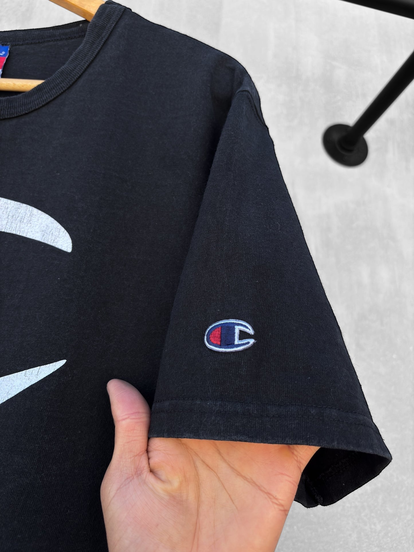 Champion - M