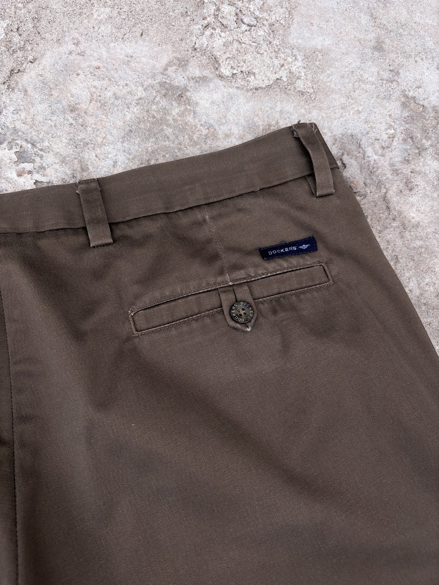 Dockers - 38
