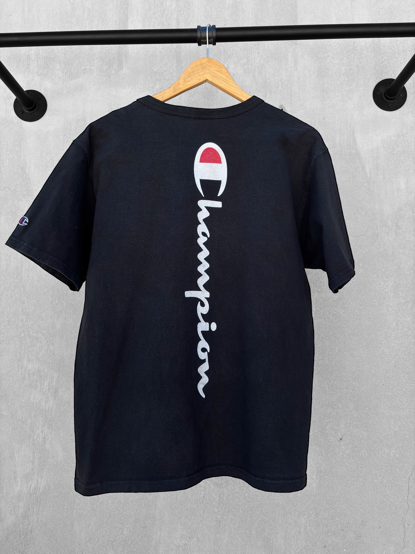 Champion - M