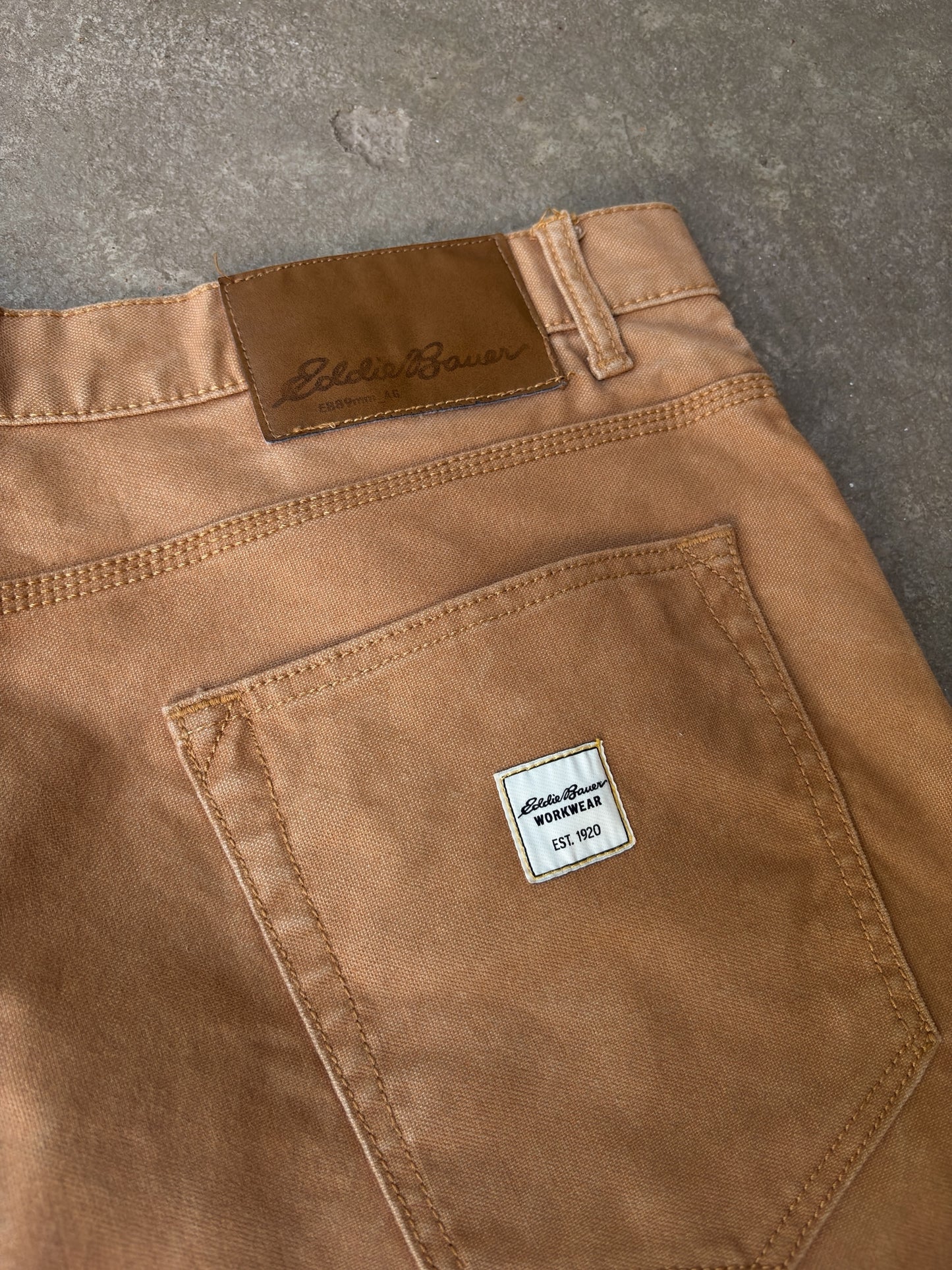 Eddie Bauer - 40