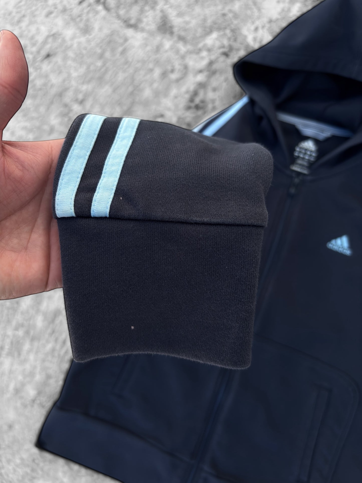 Adidas - L