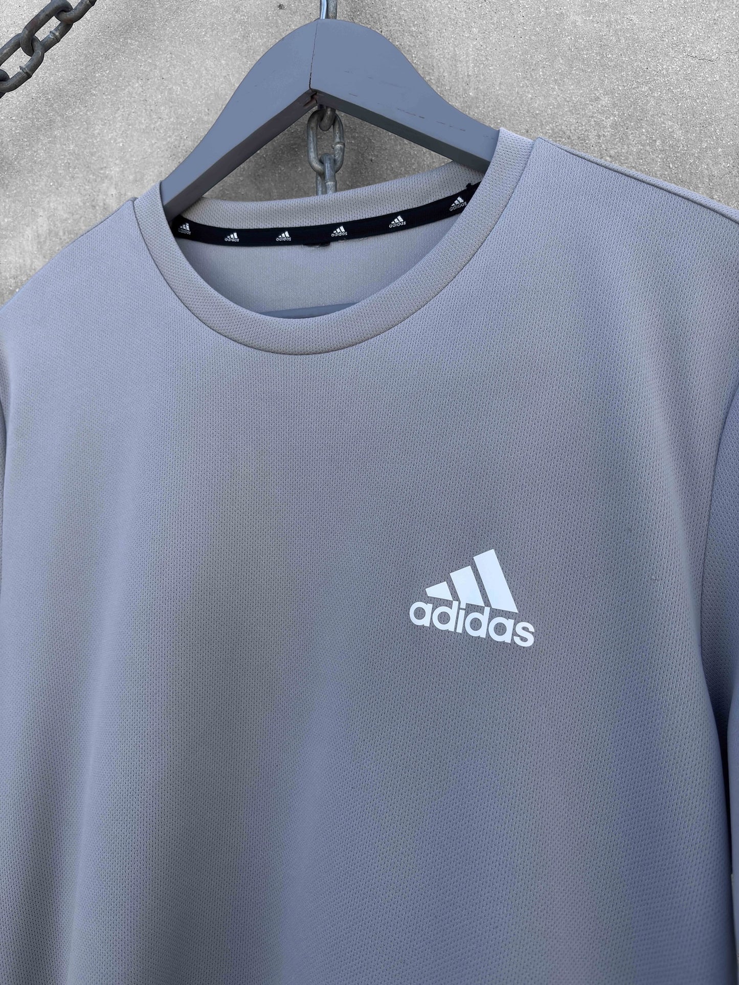 Adidas - M/L