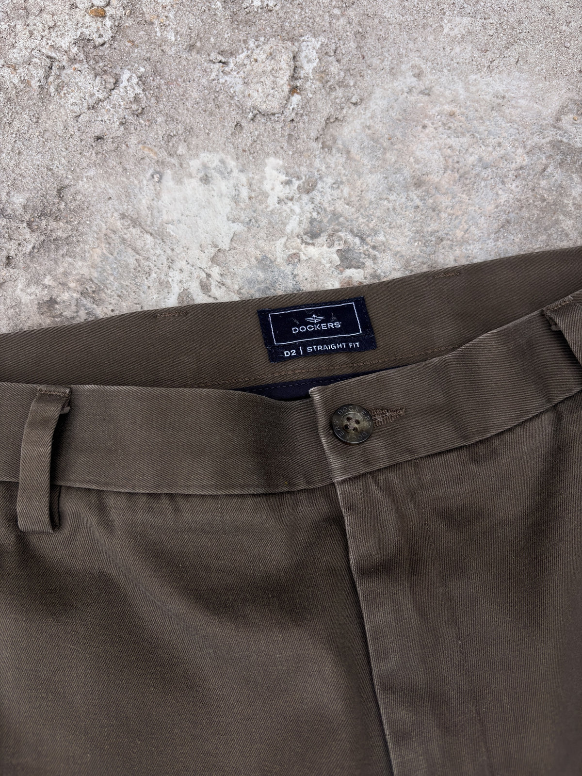 Dockers - 38