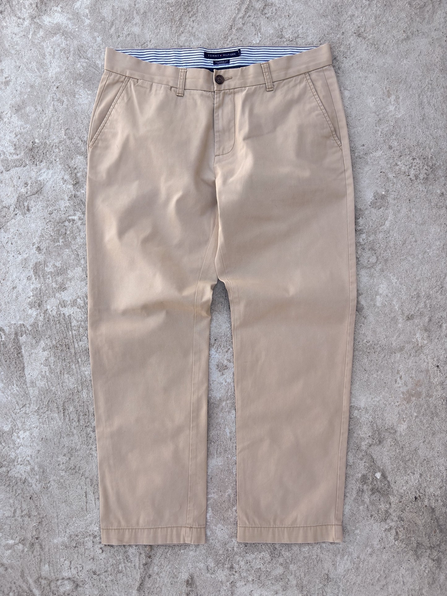 Tommy Hilfiger - 34