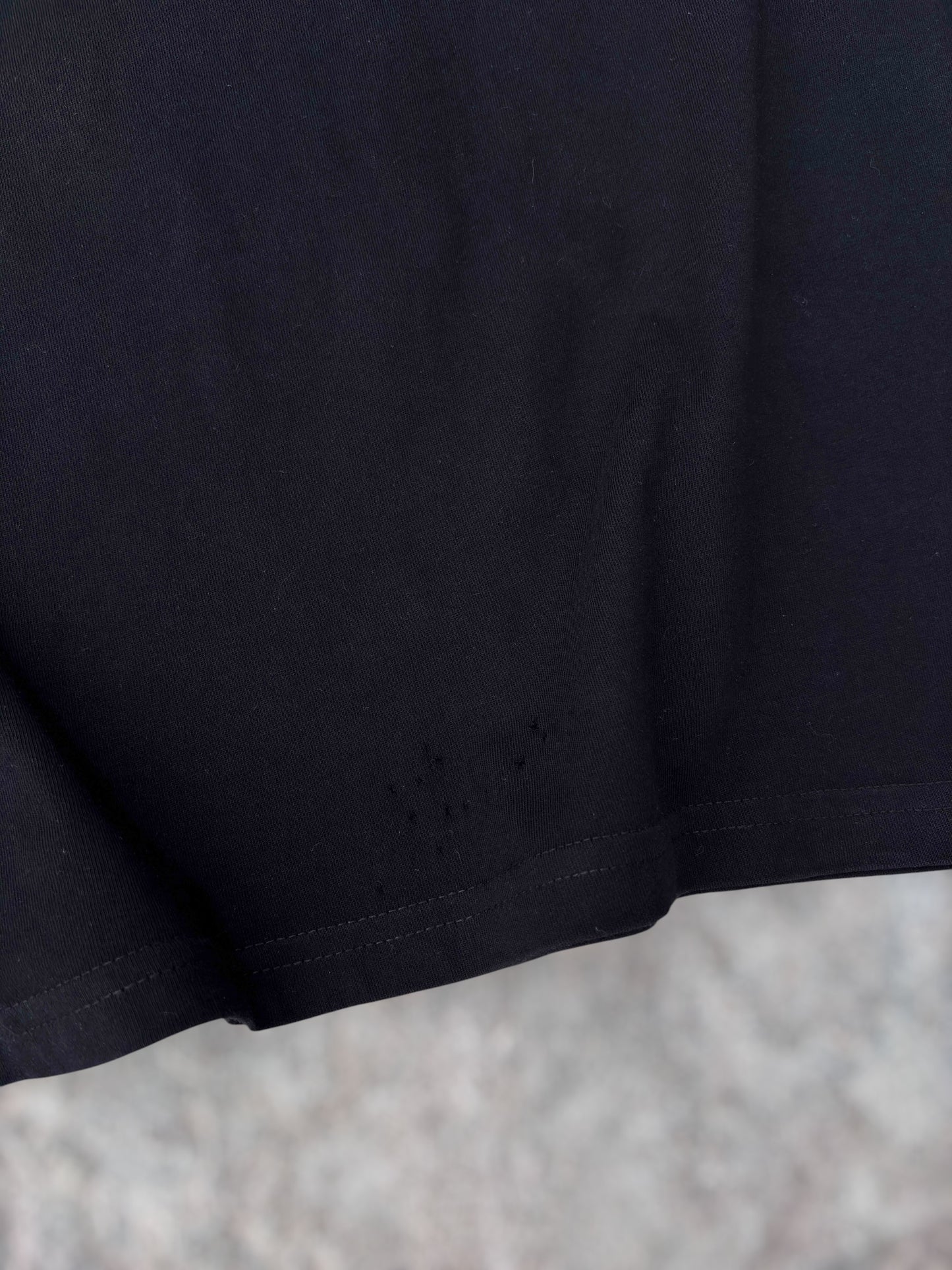Guess - L