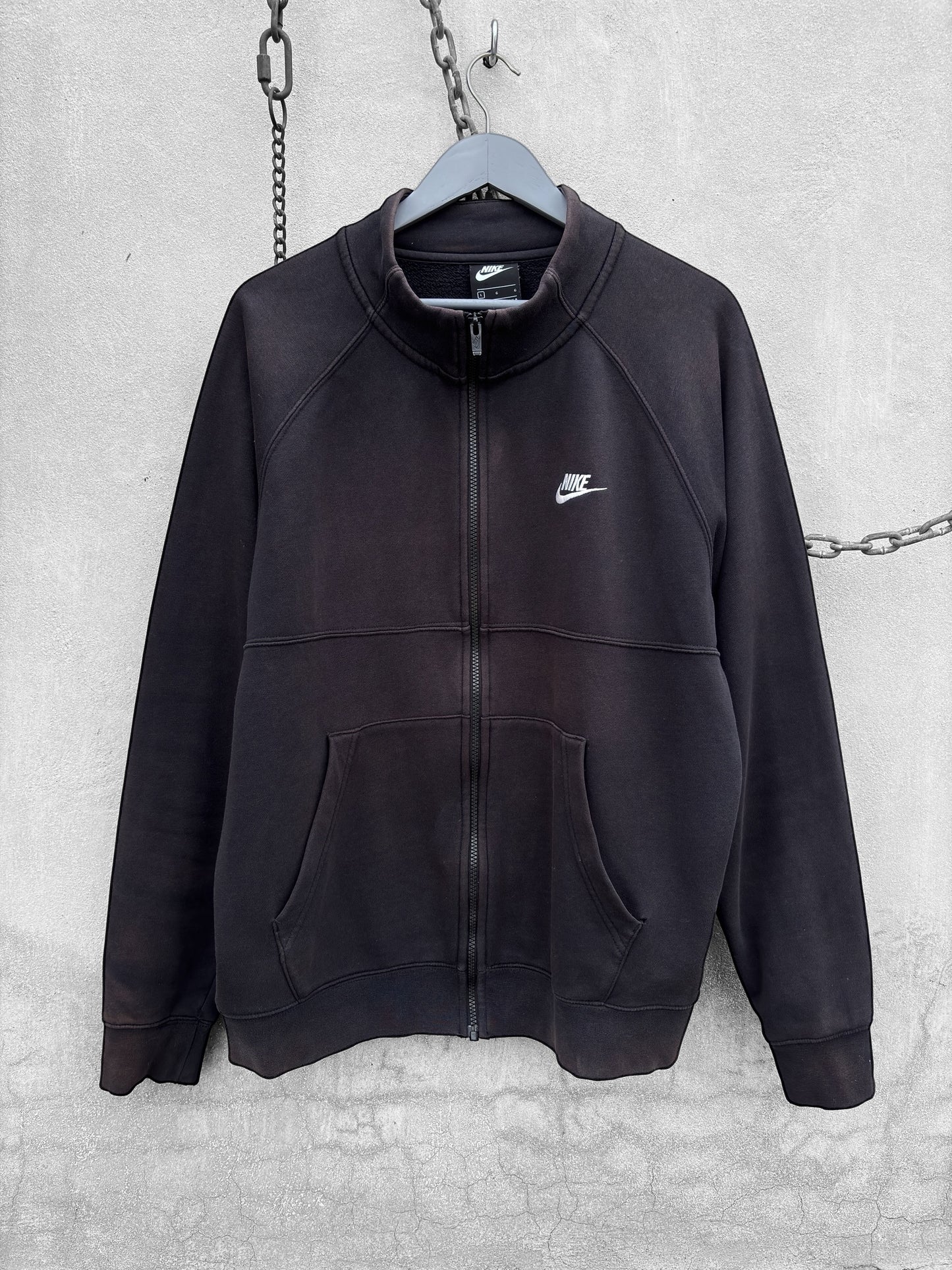 NIKE - L